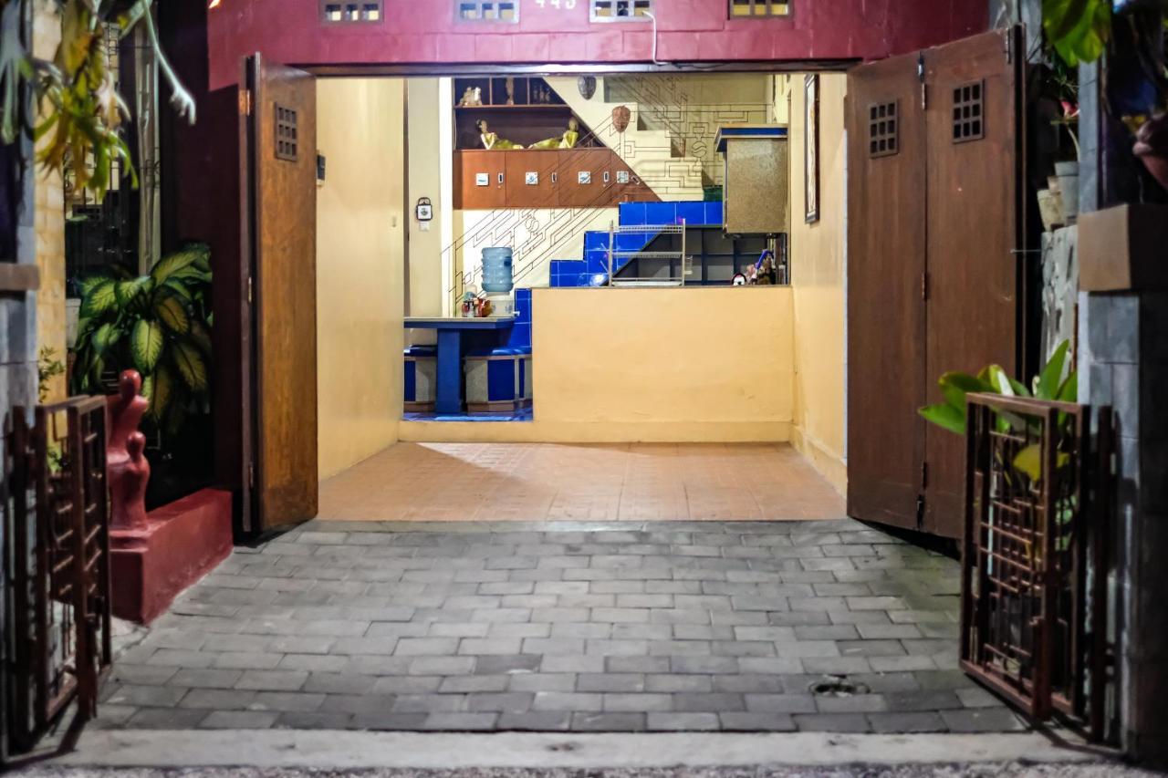 Unique Homestay 443 Yogyakarta Exterior photo